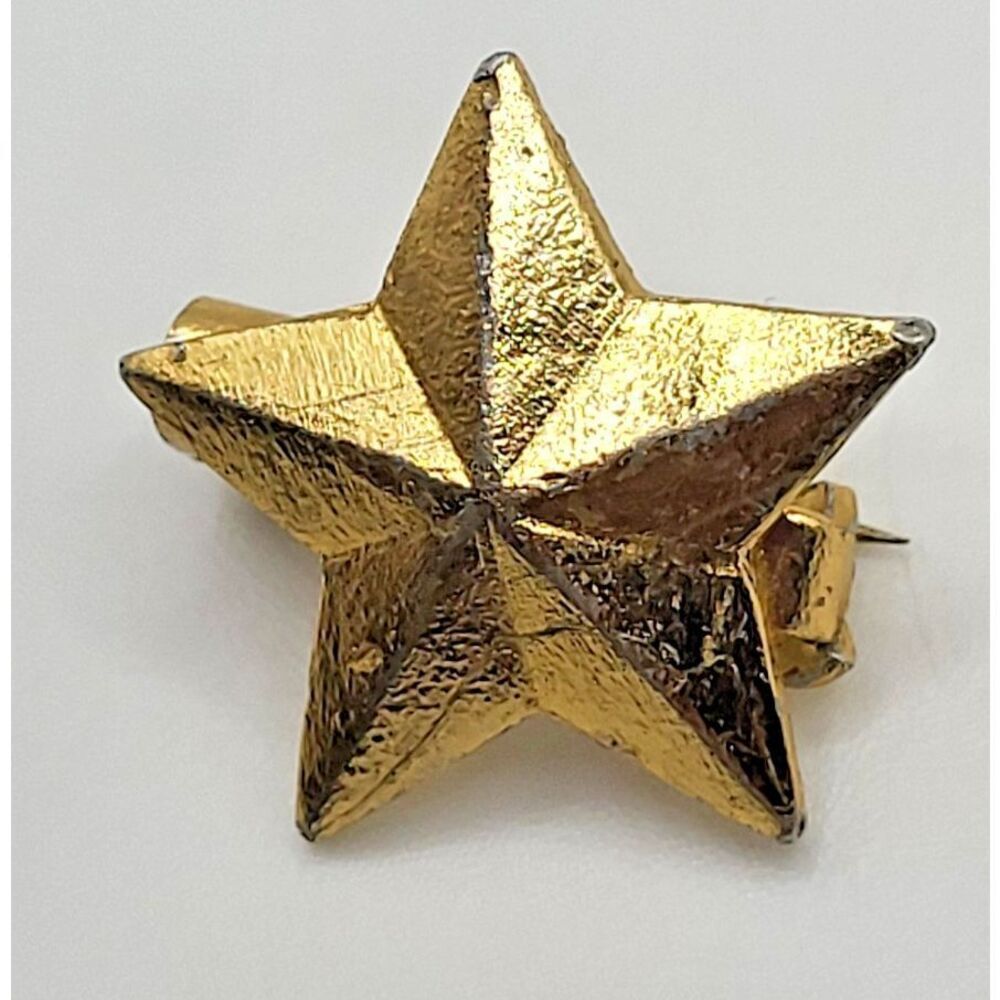 Vintage 50s Gold Star Lapel Pin Signed Hong Kong 0.6in